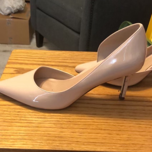 nude heels - Picture 1 of 3